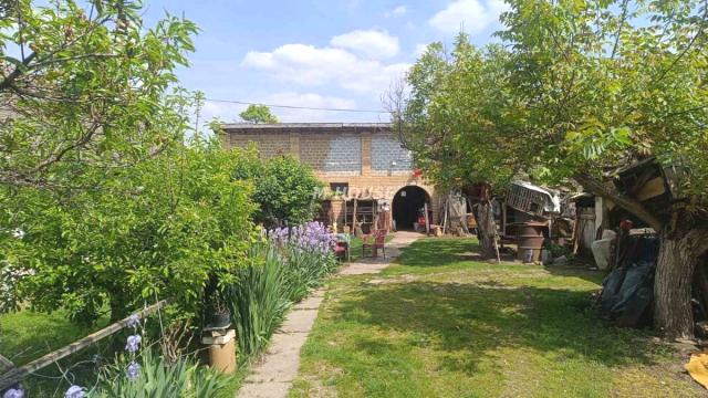 Kuća, Trosoban, Prodaja, 164m2, Lugomerci, Okolno mesto, Sombor