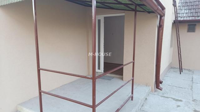 Kuća, Trosoban, Prodaja, 90m2, Gradska lokacija, Partizanska