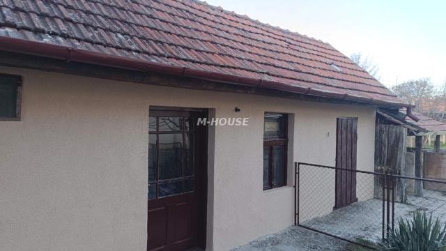 Kuća, Trosoban, Prodaja, 90m2, Gradska lokacija, Partizanska