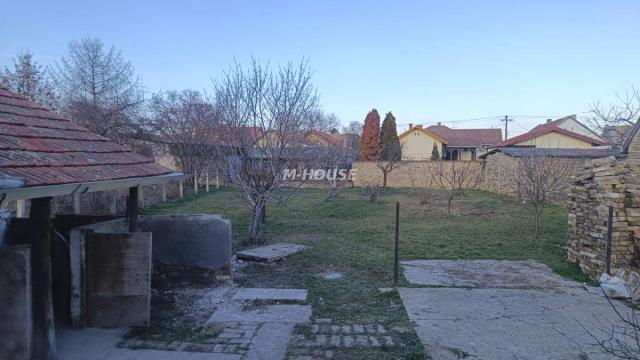 Kuća, Trosoban, Prodaja, 90m2, Gradska lokacija, Partizanska