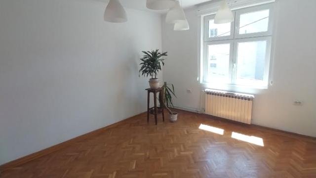 Stan, Izdavanje, 280m2, Neimar, Vračar, Đorđa Vajferta