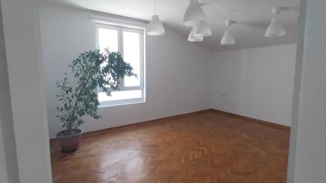 Stan, Izdavanje, 280m2, Neimar, Vračar, Đorđa Vajferta