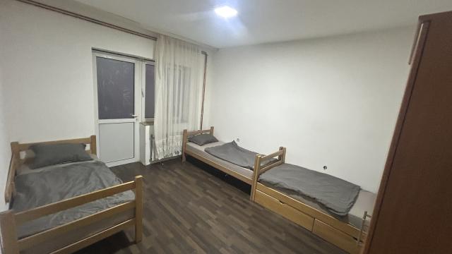 Soba, Izdavanje, 200m2, Dobanovci, Surčin, Dobanovci