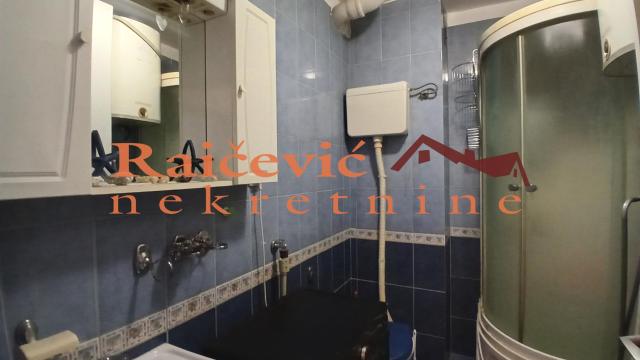 Stan, Jednoiposoban, Izdavanje, 37m2, Blok 4 (Politehnička akademija), Novi Beograd, Pariske Komune