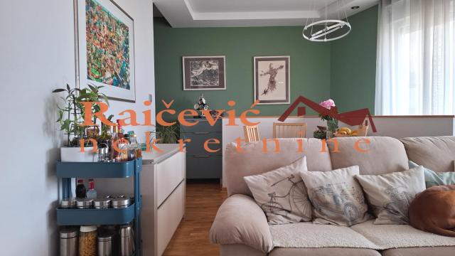 Stan, Trosoban, Prodaja, 88m2, Djeram pijaca, Zvezdara, Sabacka