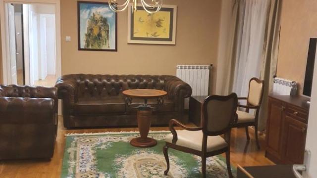Stan, četvorosoban, Izdavanje, 132m2, Hotel M, Voždovac, Bulevar Oslobođenja