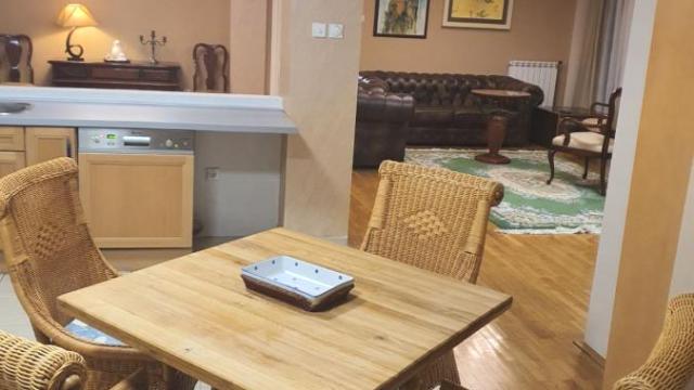 Stan, četvorosoban, Izdavanje, 132m2, Hotel M, Voždovac, Bulevar Oslobođenja