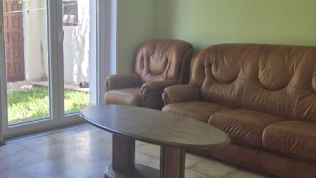 Kuća, četvorosoban, Izdavanje, 100m2, Jajinci, Voždovac, Milice Ribnikara