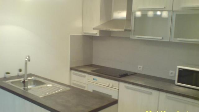 Stan, četvoroiposoban, Izdavanje, 110m2, Studentski trg, Stari grad, Studentski trg