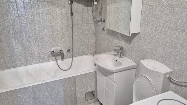 Kuća, Petosoban, Prodaja, 160m2, Batajnica, Zemun, Novosadska 32