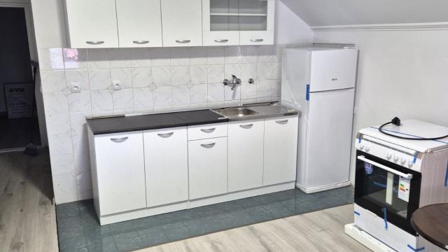 Kuća, Petosoban, Prodaja, 160m2, Batajnica, Zemun, Novosadska 32