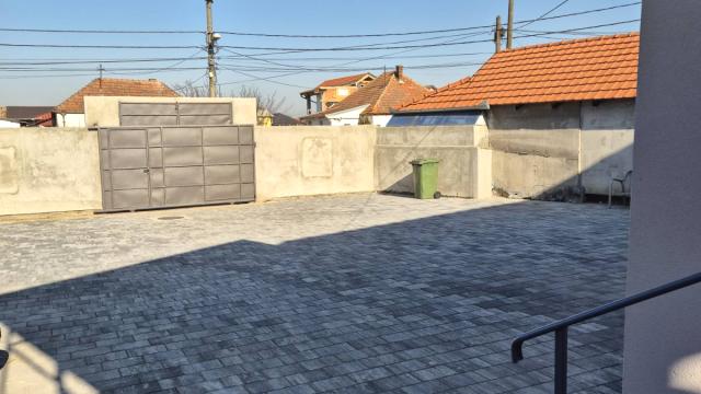 Kuća, Petosoban, Prodaja, 160m2, Batajnica, Zemun, Novosadska 32