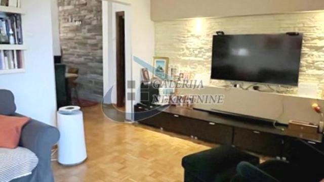 Stan, četvorosoban, Prodaja, 90m2, Labudovo brdo, Rakovica, 11. krajiške divizije