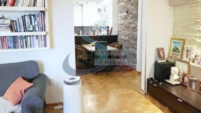 Stan, četvorosoban, Prodaja, 90m2, Labudovo brdo, Rakovica, 11. krajiške divizije