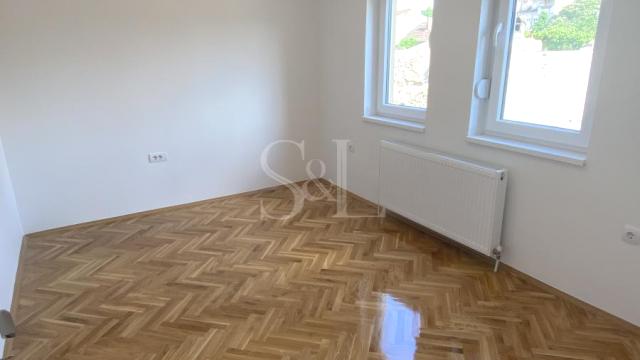 Stan, Dvoiposoban, Prodaja, 54m2, Sombor