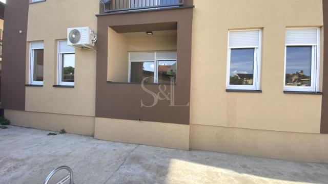 Stan, Dvoiposoban, Prodaja, 54m2, Sombor