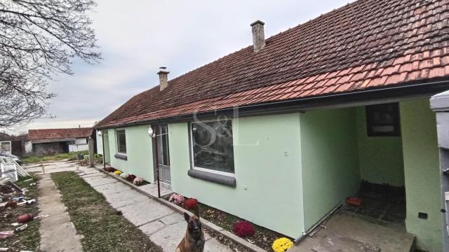 Kuća, Trosoban, Prodaja, 175m2, Doroslovo, Okolno mesto, Sombor