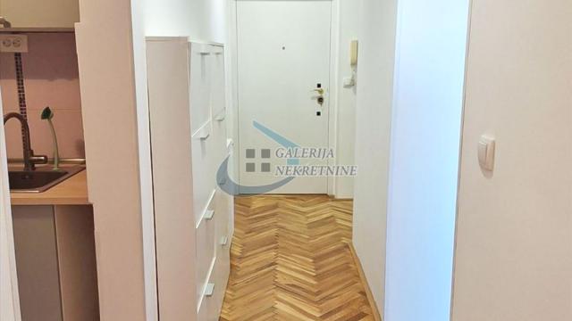 Stan, Dvosoban, Prodaja, 57m2, Golf, Čukarica, Petra Martinovića