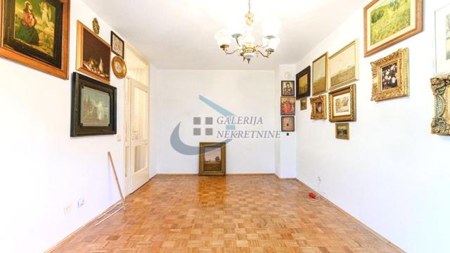 Stan, Dvosoban, Prodaja, 50m2, Blok 44 (TC Piramida), Novi Beograd, Nehruova