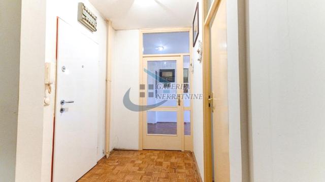Stan, Dvosoban, Prodaja, 50m2, Blok 44 (TC Piramida), Novi Beograd, Nehruova