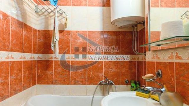 Stan, Dvosoban, Prodaja, 50m2, Blok 44 (TC Piramida), Novi Beograd, Nehruova