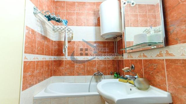 Stan, Dvosoban, Prodaja, 50m2, Blok 44 (TC Piramida), Novi Beograd, Nehruova