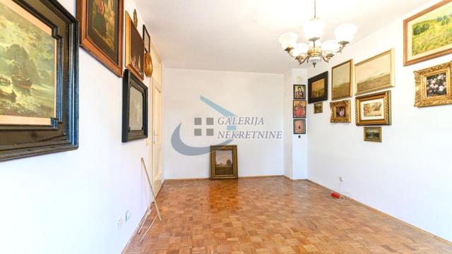 Stan, Dvosoban, Prodaja, 50m2, Blok 44 (TC Piramida), Novi Beograd, Nehruova