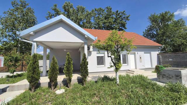Kuća, četvorosoban, Prodaja, 116m2, Ivanovo, Okolno mesto, Petefi Sandora