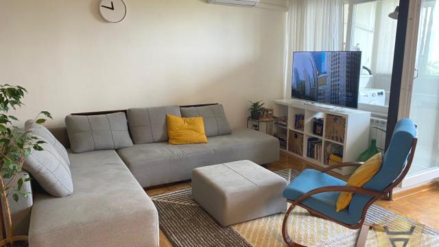 Stan, četvorosoban, Izdavanje, 120m2, Voždovačka crkva, Voždovac, Vojvode Stepe