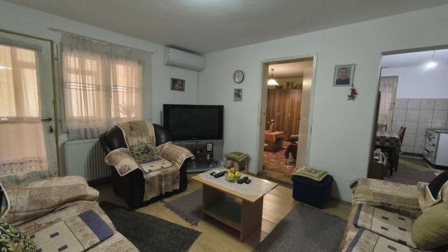 Kuća, četvorosoban, Prodaja, 80m2, Gradska lokacija, Ćuprija