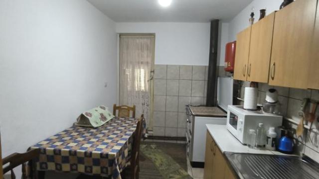 Kuća, četvorosoban, Prodaja, 80m2, Gradska lokacija, Ćuprija