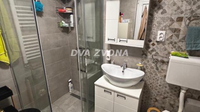 Kuća, Prodaja, 210m2, Čortanovci, Okolno mesto, Indjija