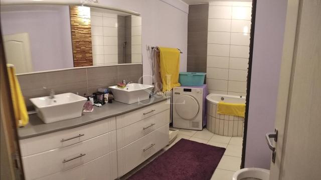Stan, Prodaja, 130m2, Centar, Gradska lokacija, Sombor