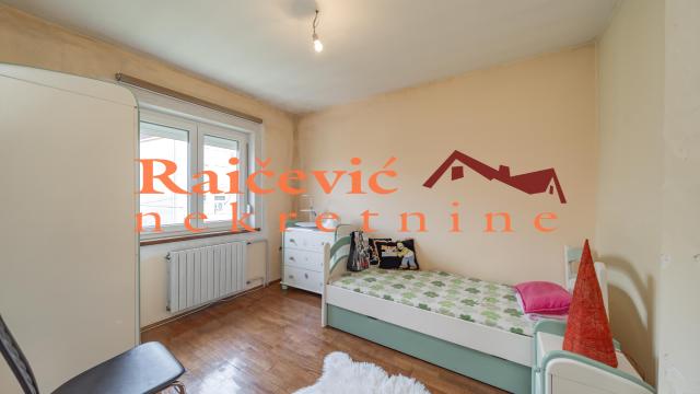 Kuća, Prodaja, 393m2, Mirijevo, Zvezdara, Vitezova Karadjordjeve zvezde
