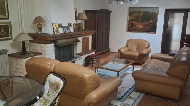 Kuća, Petosoban, Izdavanje, 160m2, Busije, Zemun, Stanka Opačića Ćanice