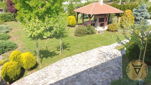 Kuća, Trosoban, Prodaja, 205m2, Arnajevo, Barajevo, Vodice