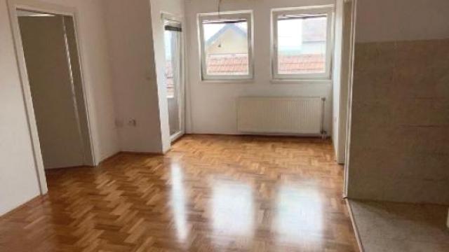 Stan, Dvoiposoban, Prodaja, 51m2, Bele vode, Čukarica, Palisadska 1. deo