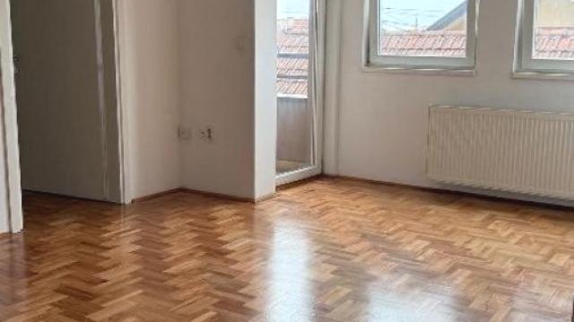 Stan, Dvoiposoban, Prodaja, 51m2, Bele vode, Čukarica, Palisadska 1. deo