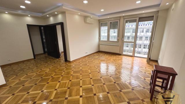 Stan, Dvosoban, Izdavanje, 45m2, London, Stari grad, Kneza Miloša