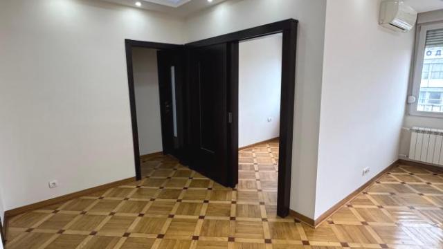 Stan, Dvosoban, Izdavanje, 45m2, London, Stari grad, Kneza Miloša