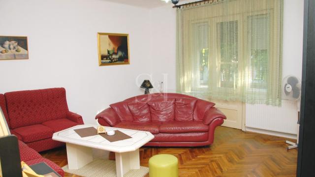 Stan, četvorosoban, Prodaja, 147m2, Centar, Gradska lokacija, Sombor