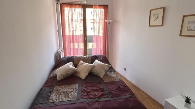 Stan, Trosoban, Izdavanje, 79m2, Cvijićeva