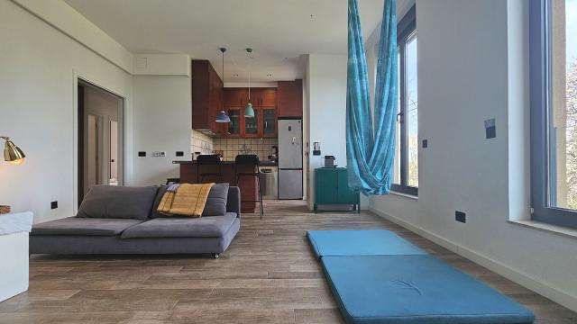 Stan, četvorosoban, Izdavanje, 93m2, Preradovićeva