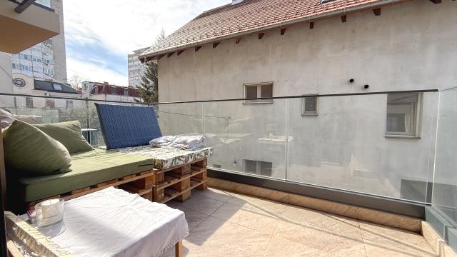 Stan, četvorosoban, Izdavanje, 93m2, Preradovićeva