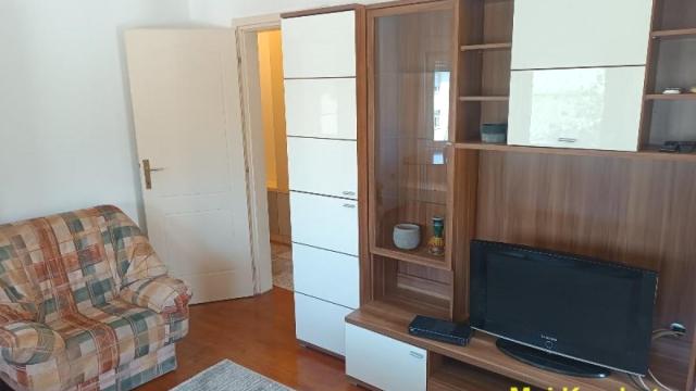 Stan, Dvosoban, Izdavanje, 40m2, Južni bulevar, Vračar, Generala Horvatovića