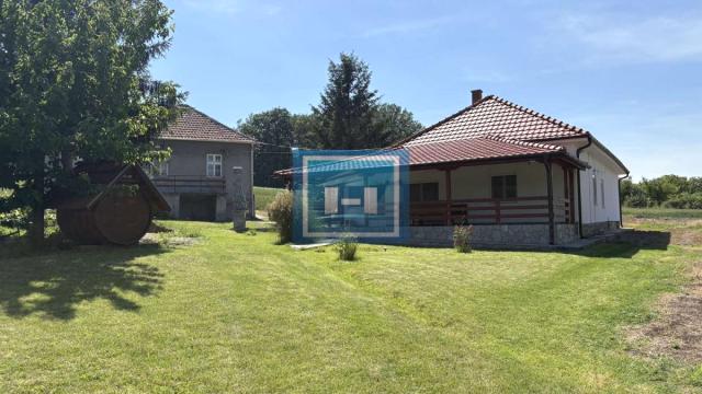 Kuća, Dvosoban, Prodaja, 79m2, Šantarovac, Okolno mesto, Jagodina
