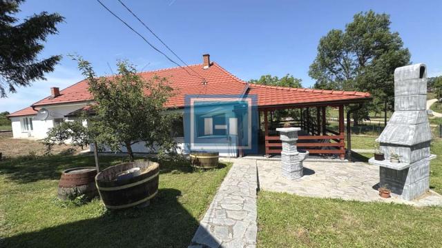 Kuća, Dvosoban, Prodaja, 79m2, Šantarovac, Okolno mesto, Jagodina