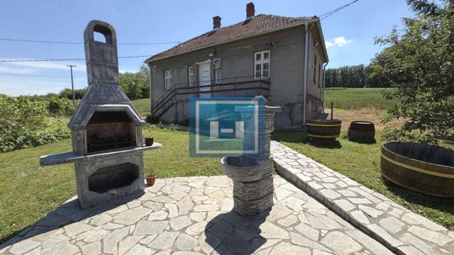 Kuća, Dvosoban, Prodaja, 79m2, Šantarovac, Okolno mesto, Jagodina
