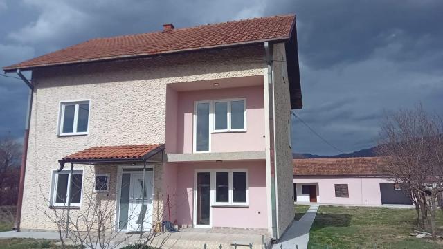 Kuća, Petosoban, Prodaja, 200m2, Rudjinci, Okolno mesto, Rudjinacka