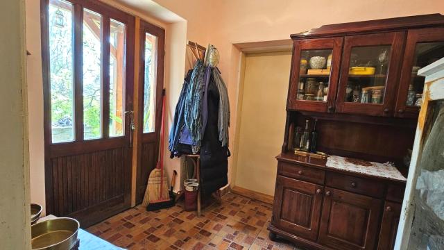 Kuća, Dvosoban, Prodaja, 163m2, Cincorija
